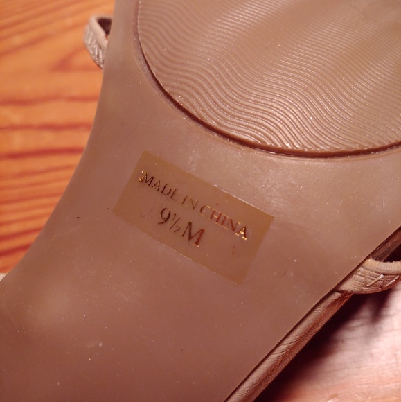 🚫SOLD🚫 NWOT 9.5 beaded heels - Picture 4 of 4